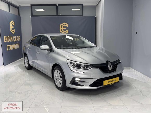 2024 MEGANE 1.3 TCE 140 TOUCH EDC 38 BİN KM DE