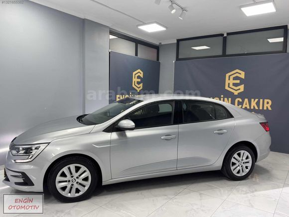 2024 MEGANE 1.3 TCE 140 TOUCH EDC 38 BİN KM DE