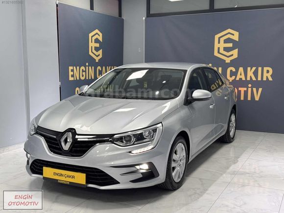 2024 MEGANE 1.3 TCE 140 TOUCH EDC 38 BİN KM DE