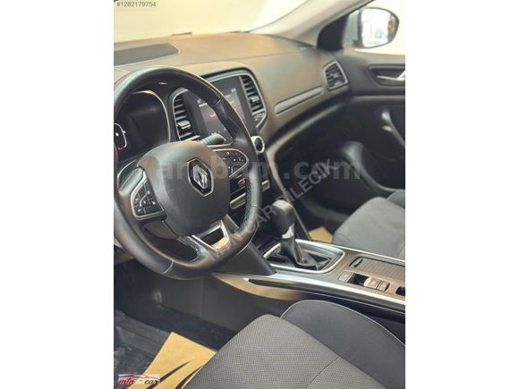 RENAULT MEGANE TOUCH PLUS