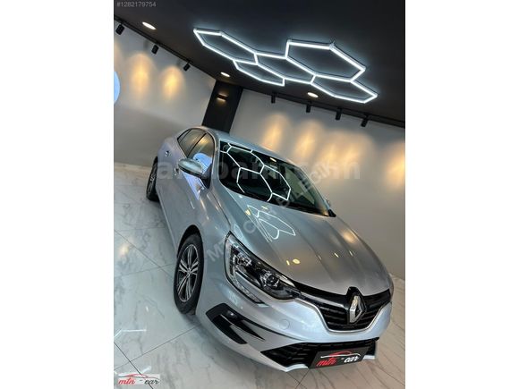 RENAULT MEGANE TOUCH PLUS