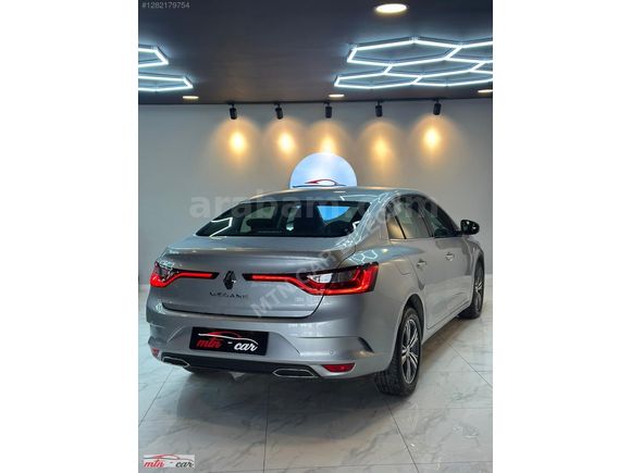 RENAULT MEGANE TOUCH PLUS
