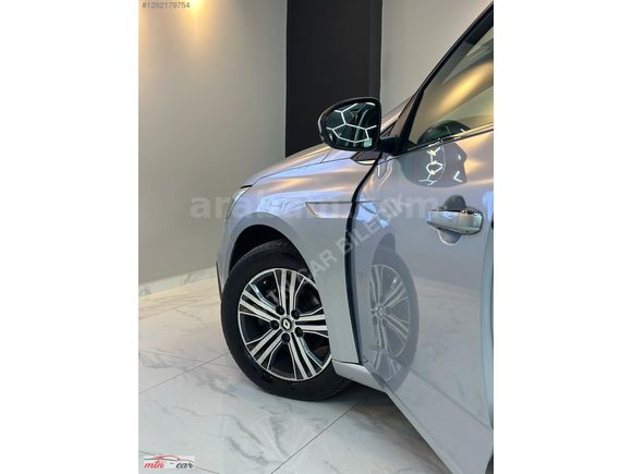 RENAULT MEGANE TOUCH PLUS