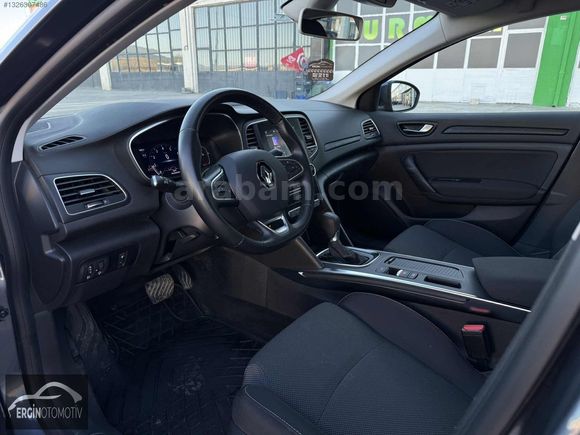 2024 MEGANE SADECE 19.000KM'DE HATASIZ-BOYASIZ-TOUCH PLUS