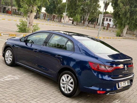 2025 MODEL 31 BİN KM DE HATASIZ BOYASIZ İLK SAHİBİNDEN