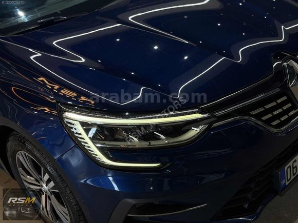 2025 HATASIZ 1.3 TCE MEGANE OPSİYON RENK COSMO BLUE