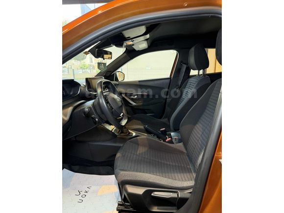 UQKA 2022 Peugeot 2008 1.2 Active 57.000 km Manuel Hatasız