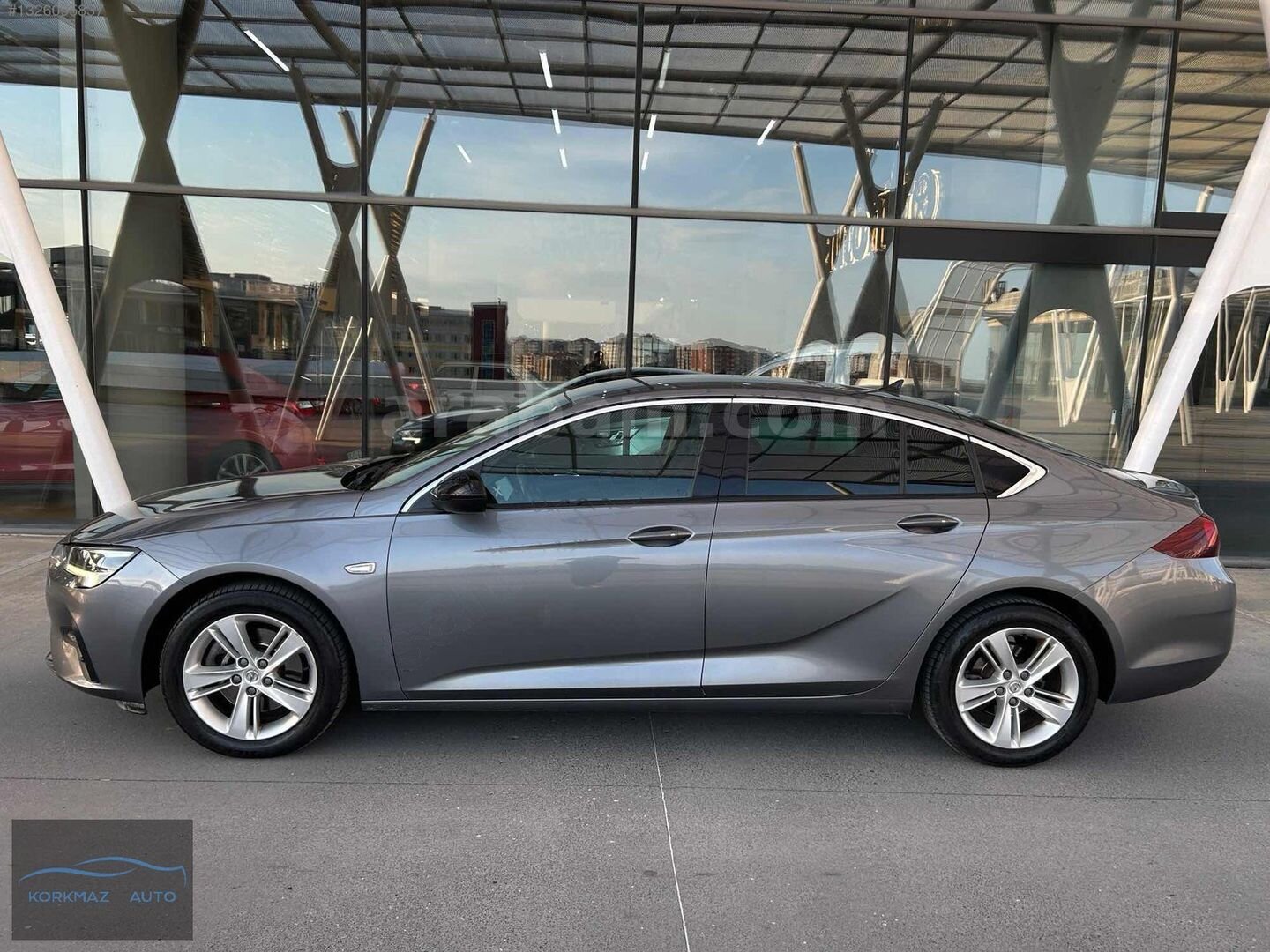 Galeriden Opel Insignia 1.5 d Edition 2020 Model İstanbul 105.000 km Gri 2