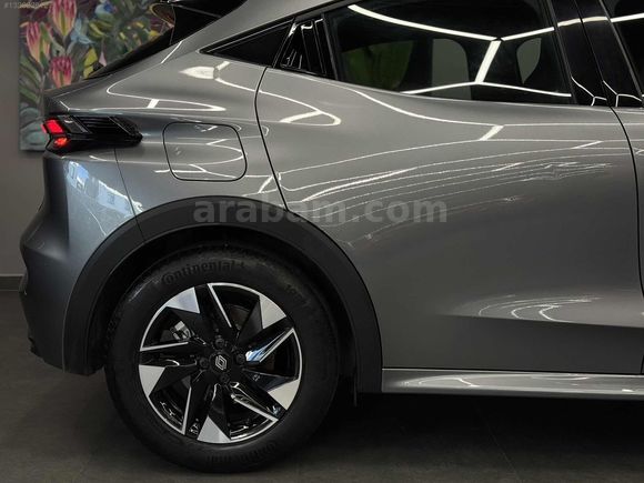 FLİES MOTORS'DAN CLİO 1.2 TCE 6001'KM EVOLUTİON PLUS HATASIZ
