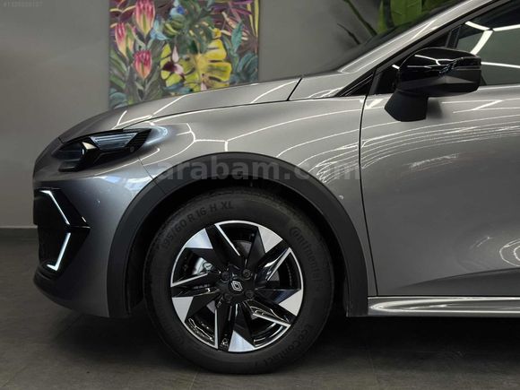 FLİES MOTORS'DAN CLİO 1.2 TCE 6001'KM EVOLUTİON PLUS HATASIZ