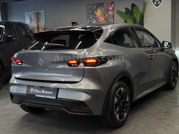 FLİES MOTORS'DAN CLİO 1.2 TCE 6001'KM EVOLUTİON PLUS HATASIZ
