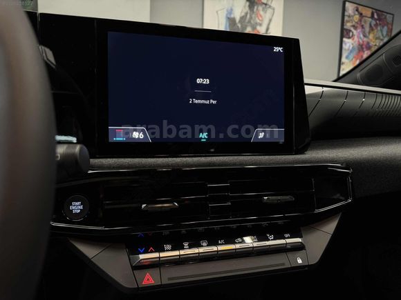 FLİES MOTORS'DAN CLİO 1.2 TCE 6001'KM EVOLUTİON PLUS HATASIZ