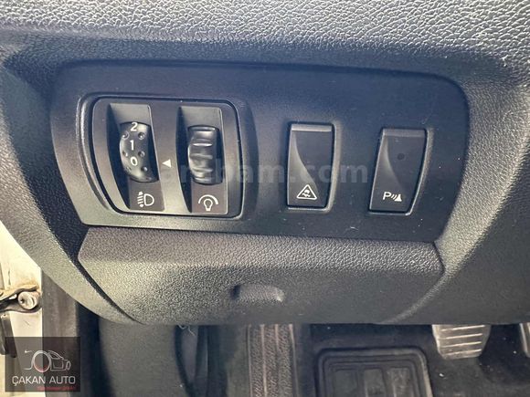 ÇAKAN AUTO'DAN 2012 OTOMATİK BAKIMLI 1.5 DCİ FLUENCE