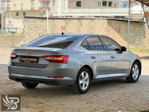 TEMİZ BAKIMLI SKODA SÜPER B 233 BİN KM DE