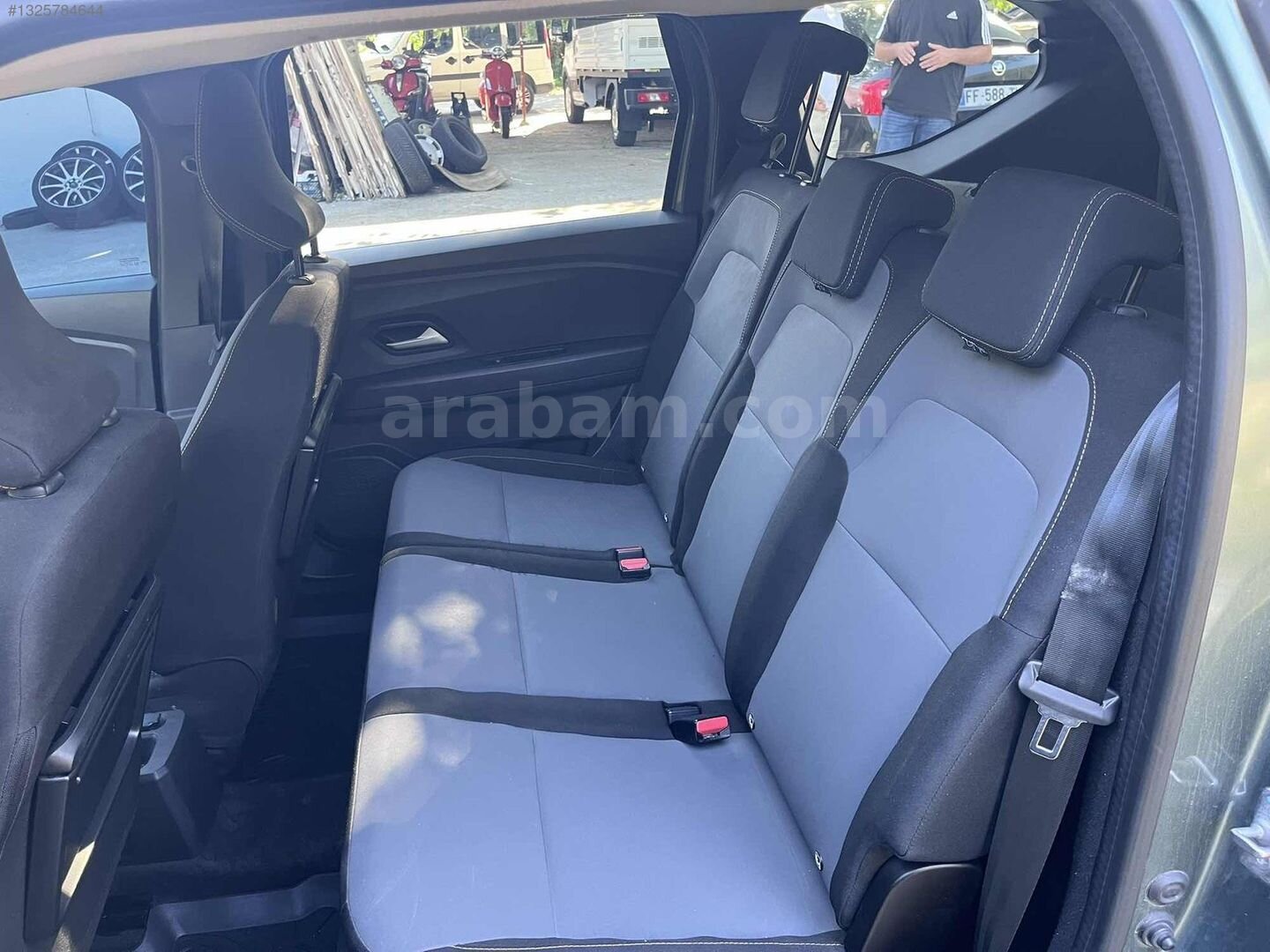 Galeriden Dacia Jogger 1.0 TCe Extreme 2023 Model Muğla 45.300 km Yeşil 6