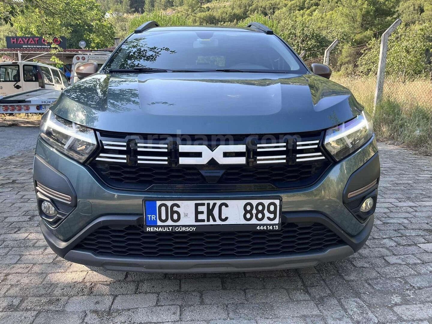 Galeriden Dacia Jogger 1.0 TCe Extreme 2023 Model Muğla 45.300 km Yeşil 2