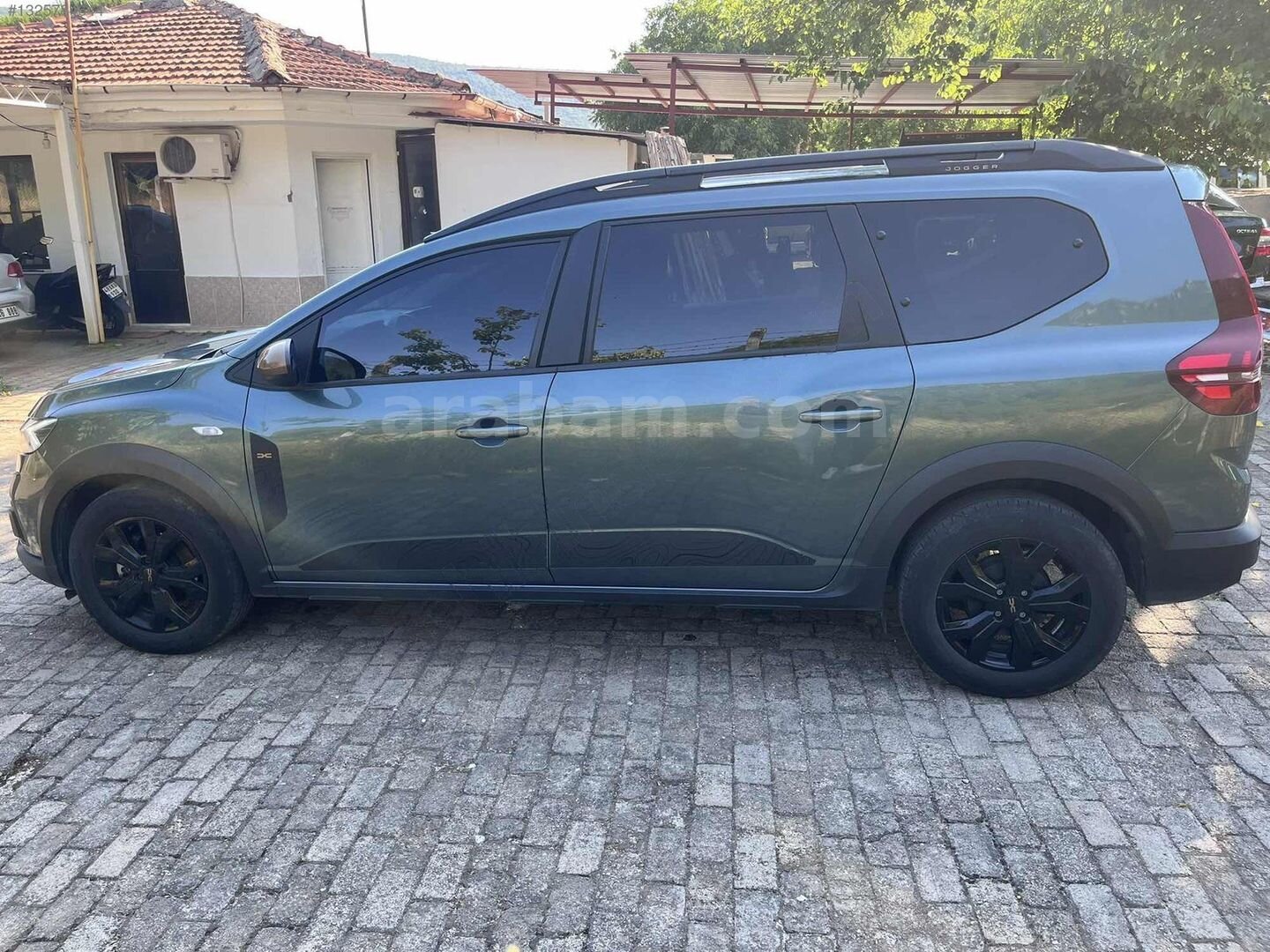 Galeriden Dacia Jogger 1.0 TCe Extreme 2023 Model Muğla 45.300 km Yeşil 4