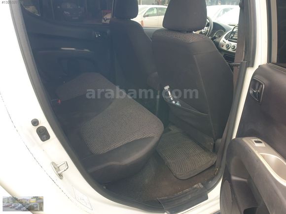 2014 MODEL MITSUBISHI L 200 4X4