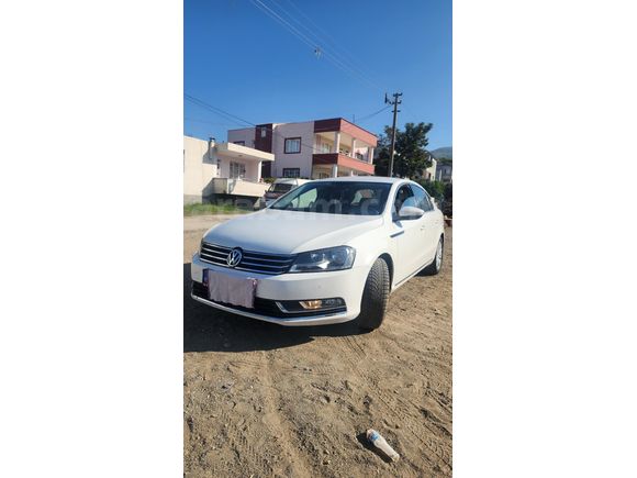 Sahibinden Volkswagen Passat 1.6 TDi BlueMotion Comfortline 2012 Model Expertiz fotoğraflarda mevcut