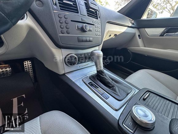 2011 MODEL MERCEDES C180 KOMPRESOR BLUEEFFİCİENCY AMG (CAM TAVAN