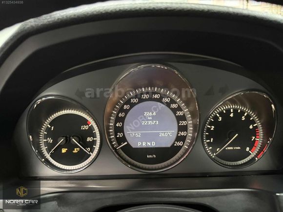 NORA CAR' DAN 225.000 KM' DE C 180 AMG