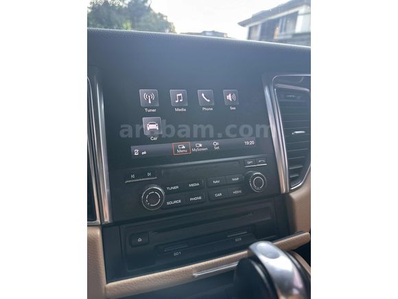 EMR'S GARAGE - 2018 MODEL 60.000 KM BAYİ TEMİZ PORSCHE MACAN 2.0
