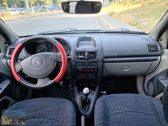 2004 CLİO 1.5 DCI ABS KLIMA 4 AİRBAG