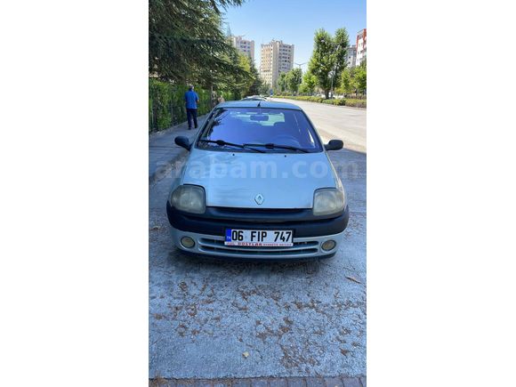 Sahibinden Otomatik Clio 1.6 RTE 2000 Model 