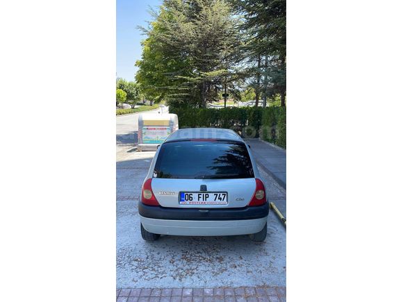 Sahibinden Otomatik Clio 1.6 RTE 2000 Model 