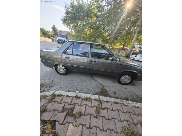 2000 MODEL DEĞİŞENSİZ RN 1.4 KARBÜRATÖRLÜ YENİ KASA BROADWAY