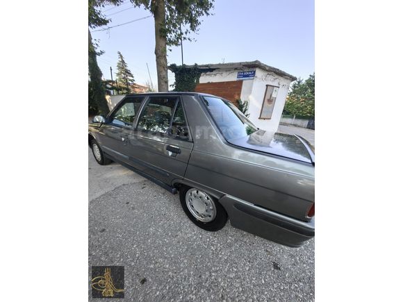 2000 MODEL DEĞİŞENSİZ RN 1.4 KARBÜRATÖRLÜ YENİ KASA BROADWAY