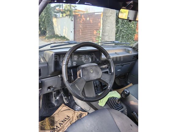 2000 MODEL DEĞİŞENSİZ RN 1.4 KARBÜRATÖRLÜ YENİ KASA BROADWAY