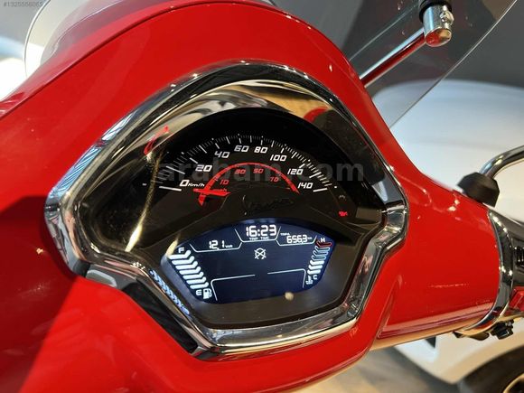 2024 VESPA GTS 250 SUPER