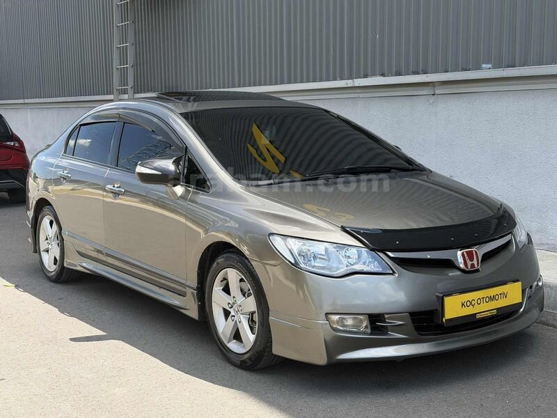 Galeriden Honda Civic 1.8 Executive 2009 Model Sakarya 283.000 km Şampanya