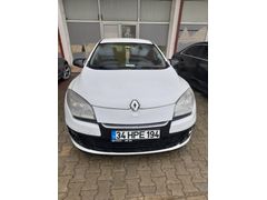 Sahibinden Renault Megane 1.5 dCi Icon 2013 Model  220.000 km Beyaz
