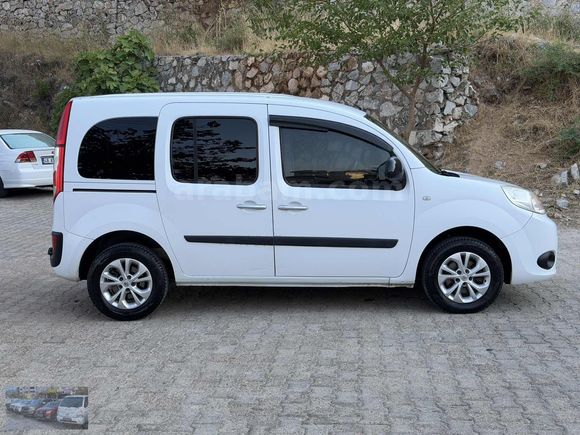 UĞUR OTO'DAN KARTA TAKSİT 2017 MODEL ORJİNAL 164.000 KMDE KANGO