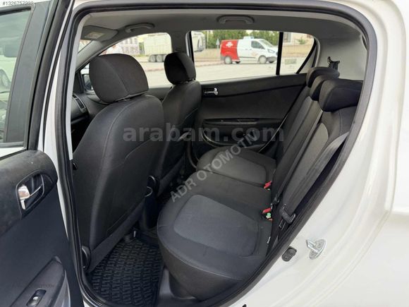 2014 MODEL "143.000 KM'DE" HYUNDAİ İ20 1.4 CRDİ SENSE