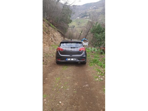 Sahibinden Kia Ceed 1.6 CRDi Premium 2017 Model  82.229 km Gri