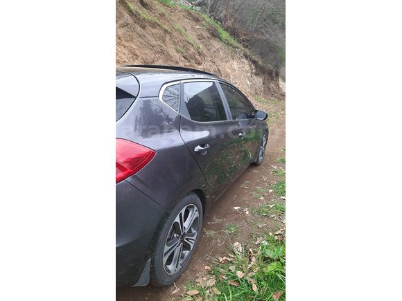 Sahibinden Kia Ceed 1.6 CRDi Premium 2017 Model  82.229 km Gri