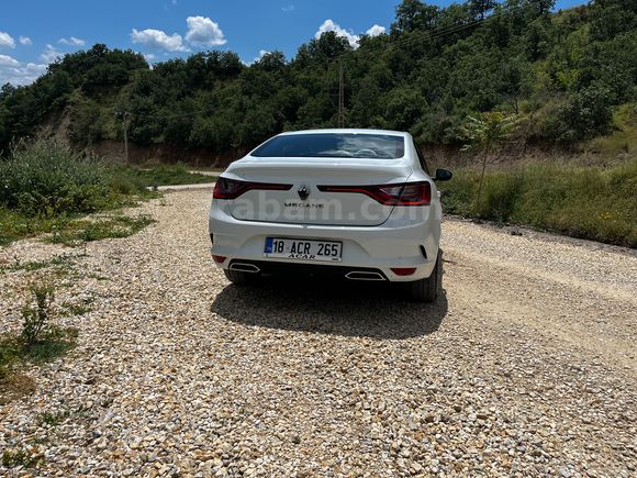 Sahibinden Renault Megane 1.3 TCe Touch 2025 Model 