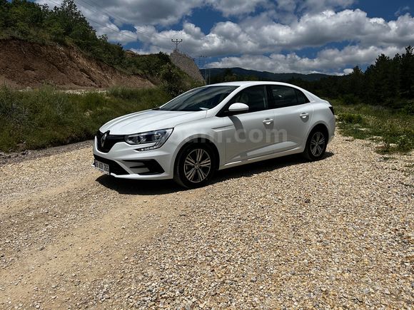 Sahibinden Renault Megane 1.3 TCe Touch 2025 Model 