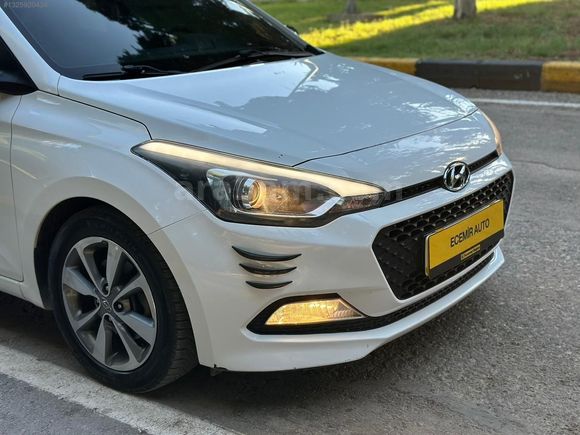 2017 HYUNDAİ i20 STYLE 1.4 CRDİ 160 BİN KM CAM TAVAN
