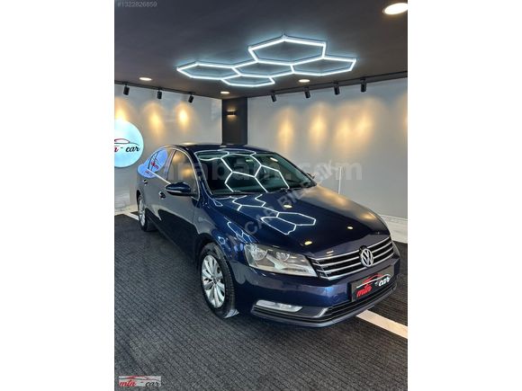 VOLKSWAGEN PASSAT 1.6 TDI TRENDLINE