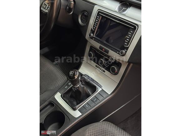 VOLKSWAGEN PASSAT 1.6 TDI TRENDLINE