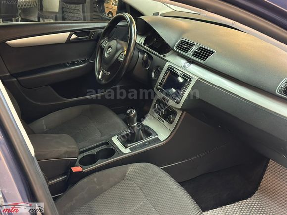 VOLKSWAGEN PASSAT 1.6 TDI TRENDLINE