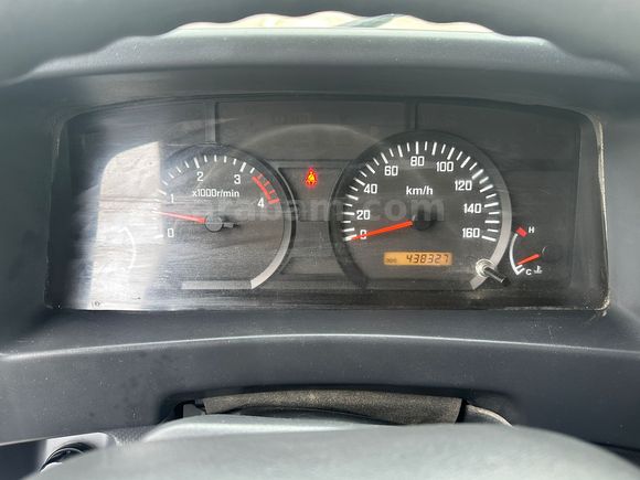 2011 MODEL ISUZU NPR 8 DONDURMA KASALI KAMYON