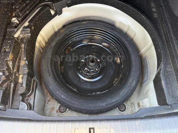 EMSALLERİNDEN ÇOK TEMİZ PASSAT 190 BİN KMDE