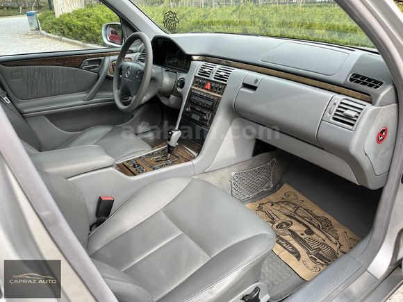 ÇAPRAZ'DAN 2001 MERCEDES E 200 KOMPRESÖR AVANGARDE EMSALSİZ