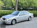 ÇAPRAZ'DAN 2001 MERCEDES E 200 KOMPRESÖR AVANGARDE EMSALSİZ