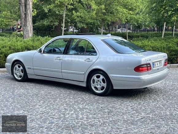 ÇAPRAZ'DAN 2001 MERCEDES E 200 KOMPRESÖR AVANGARDE EMSALSİZ